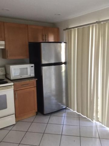 2875 15th Street 2875, Pompano Beach, FL 33062