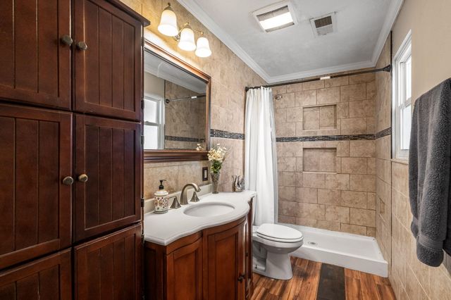 85 Lynwood Drive SE, Rio Rancho, NM 87124