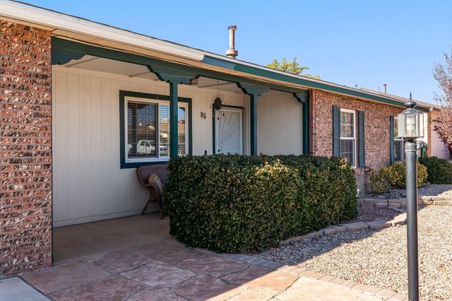85 Lynwood Drive SE, Rio Rancho, NM 87124