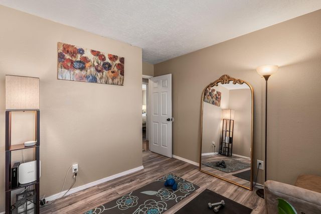 85 Lynwood Drive SE, Rio Rancho, NM 87124