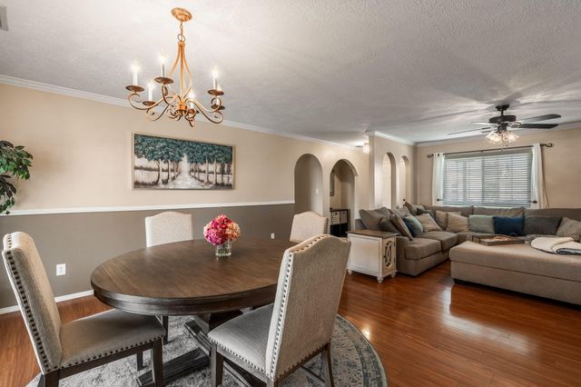 85 Lynwood Drive SE, Rio Rancho, NM 87124