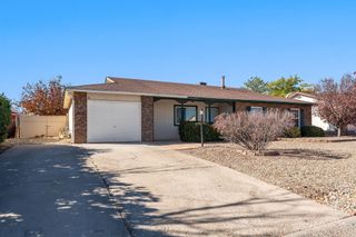 85 Lynwood Drive SE, Rio Rancho, NM 87124