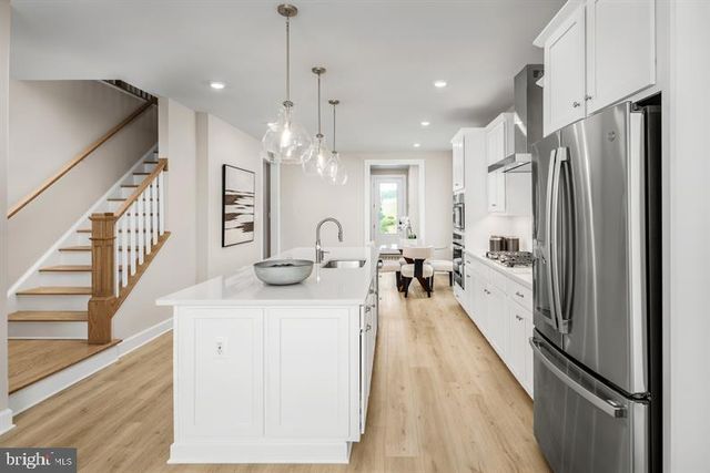 9411 FOUNDERS LN, Perry Hall, MD 21128