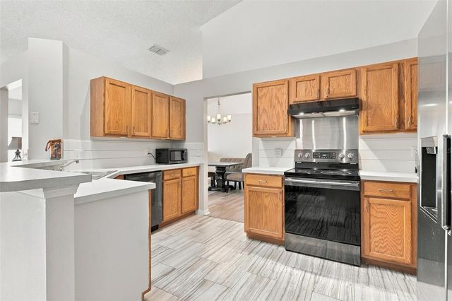 945 CLEAR CREEK CIRCLE, Clermont, FL 34714