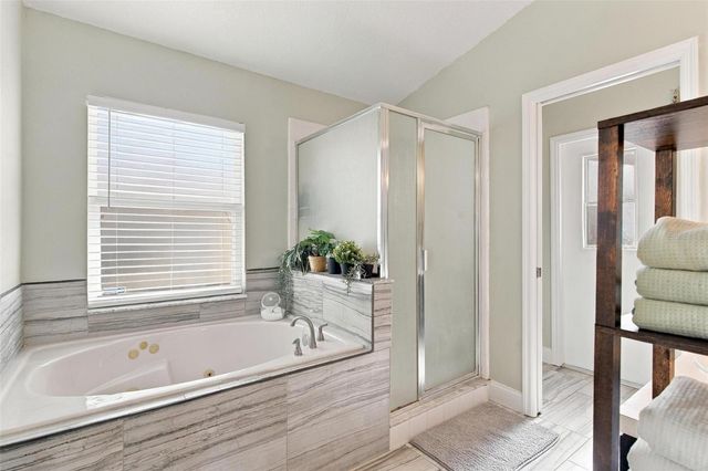 945 CLEAR CREEK CIRCLE, Clermont, FL 34714
