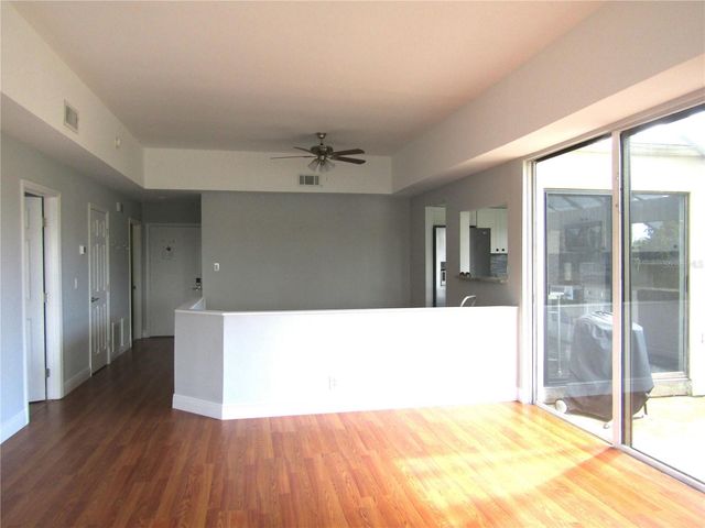 2405 CRISPIN COURT E1, Sarasota, FL 34235