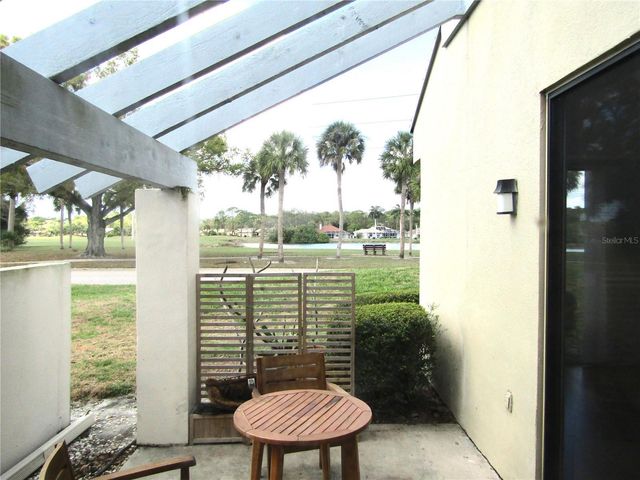 2405 CRISPIN COURT E1, Sarasota, FL 34235