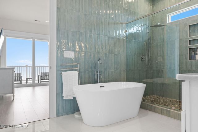 387 W First Street, Ocean Isle Beach, NC 28469