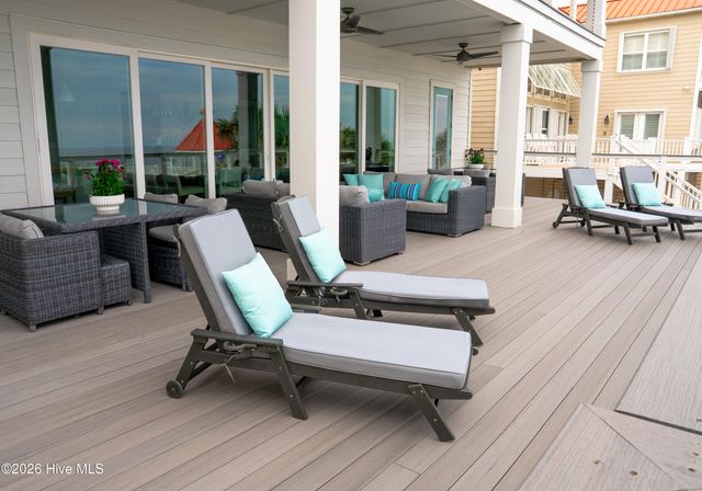 387 W First Street, Ocean Isle Beach, NC 28469