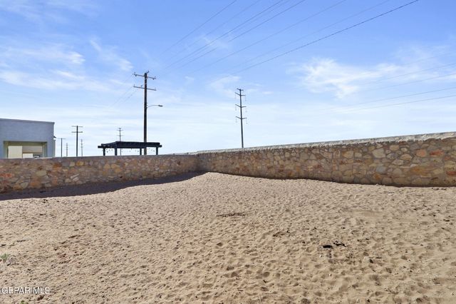 14932 John McNeely Avenue, El Paso, TX 79938