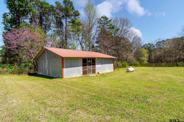 135 County Road 1105, Daingerfield, TX 75638