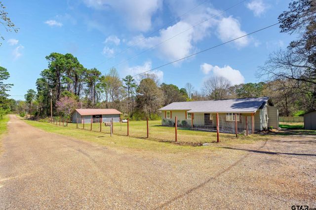 135 County Road 1105, Daingerfield, TX 75638