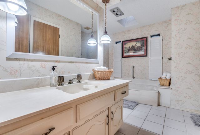 703 Delphi Drive, Duncanville, TX 75137