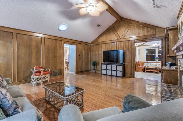 703 Delphi Drive, Duncanville, TX 75137