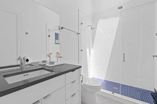 1605 Chelsea LN 1, Austin, TX 78704