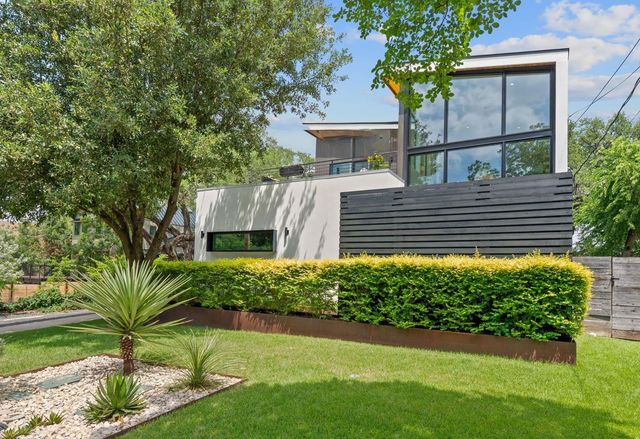 1605 Chelsea LN 1, Austin, TX 78704