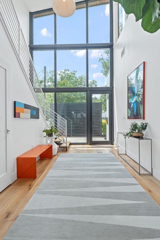 1605 Chelsea LN 1, Austin, TX 78704