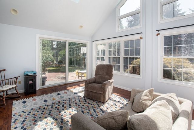 14 Shady Ln, Wareham, MA 02571
