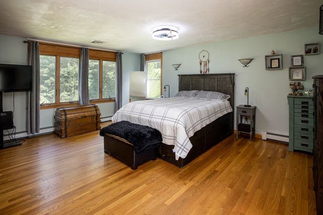 14 Shady Ln, Wareham, MA 02571
