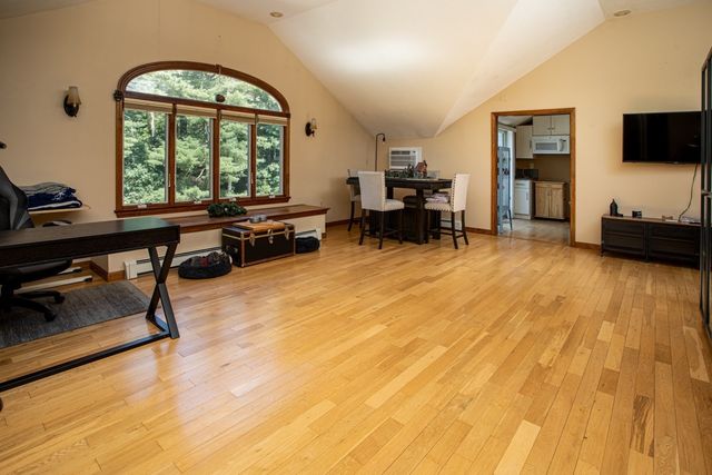 14 Shady Ln, Wareham, MA 02571