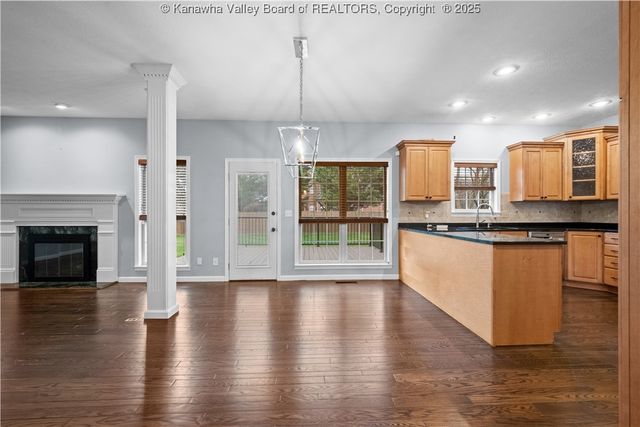 1002 Nye Circle, Hurricane, WV 25526