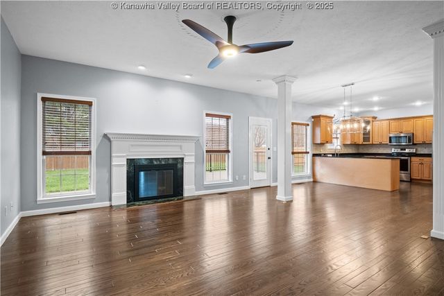 1002 Nye Circle, Hurricane, WV 25526