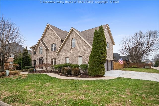 1002 Nye Circle, Hurricane, WV 25526