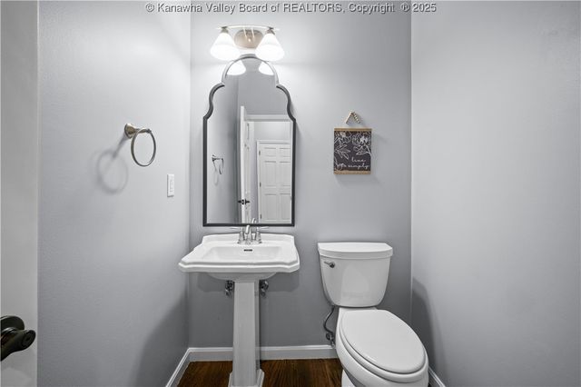 1002 Nye Circle, Hurricane, WV 25526