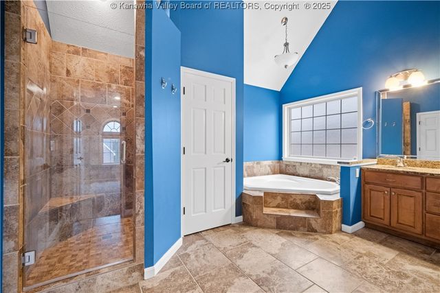 1002 Nye Circle, Hurricane, WV 25526