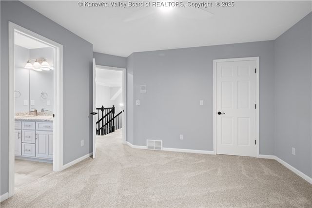 1002 Nye Circle, Hurricane, WV 25526