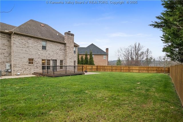 1002 Nye Circle, Hurricane, WV 25526