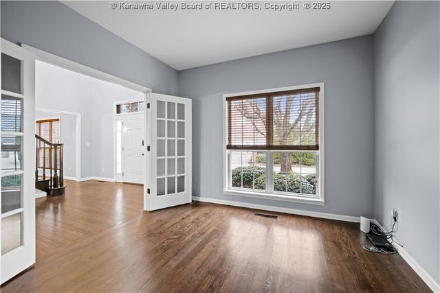 1002 Nye Circle, Hurricane, WV 25526