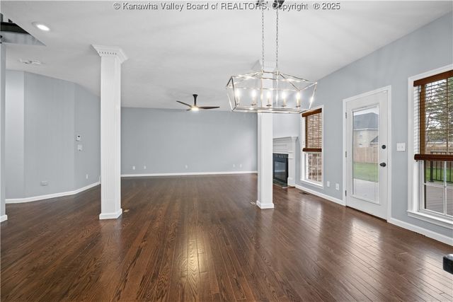 1002 Nye Circle, Hurricane, WV 25526