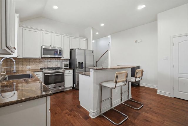 8618 Tyler Drive, Lantana, TX 76226