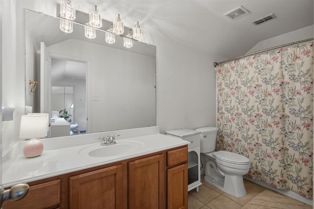 8618 Tyler Drive, Lantana, TX 76226