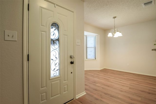 10109 Pack Saddle Trail, Fort Worth, TX 76108