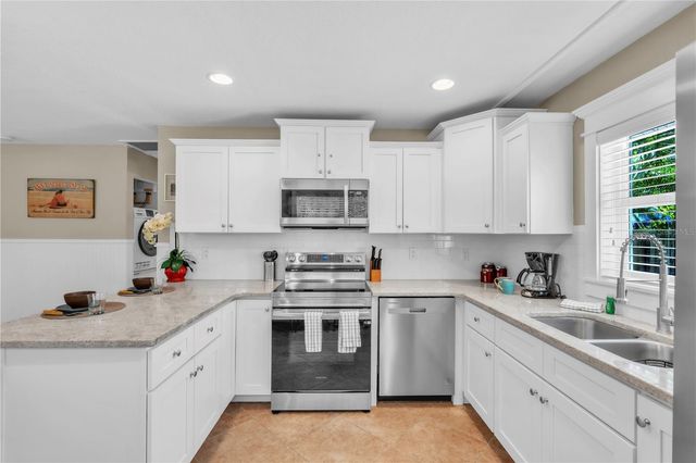 205 PEACOCK LANE A, Holmes Beach, FL 34217