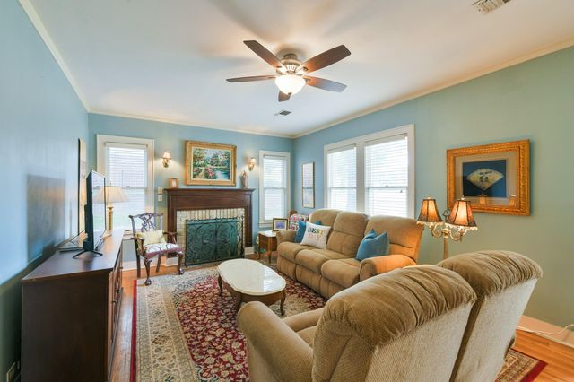 802 S Day Street, Brenham, TX 77833