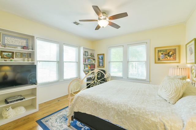 802 S Day Street, Brenham, TX 77833
