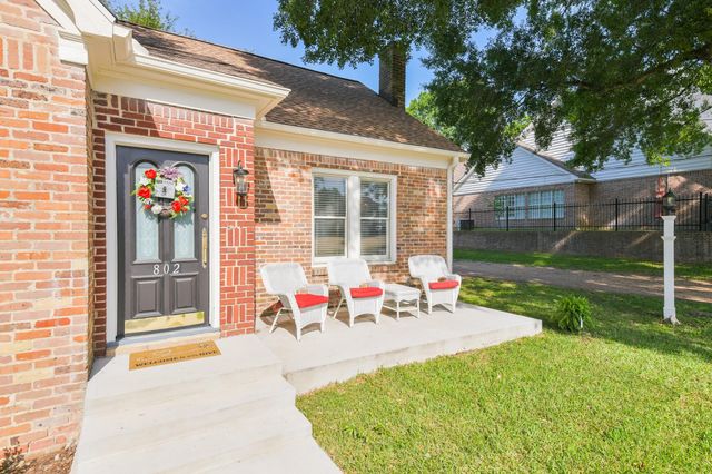 802 S Day Street, Brenham, TX 77833