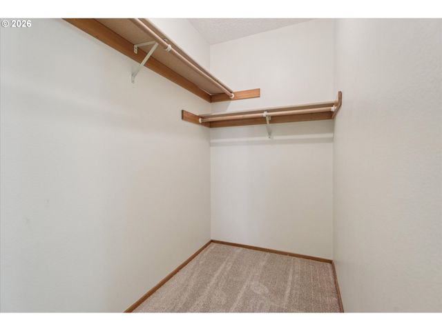 8717 Se MONTEREY Ave 209, Happy Valley, OR 97086