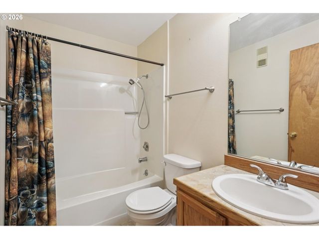 8717 Se MONTEREY Ave 209, Happy Valley, OR 97086