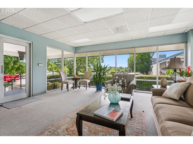 8717 Se MONTEREY Ave 209, Happy Valley, OR 97086