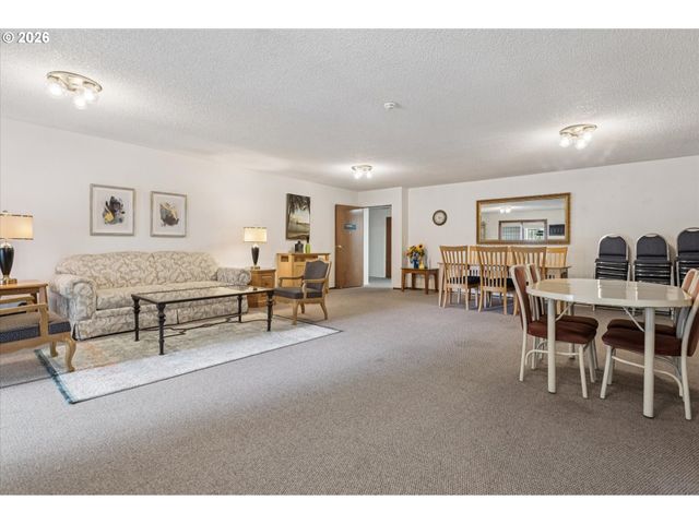 8717 Se MONTEREY Ave 209, Happy Valley, OR 97086