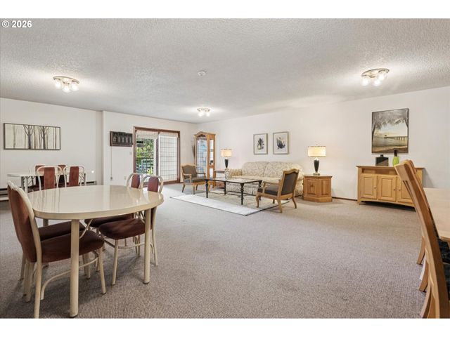 8717 Se MONTEREY Ave 209, Happy Valley, OR 97086