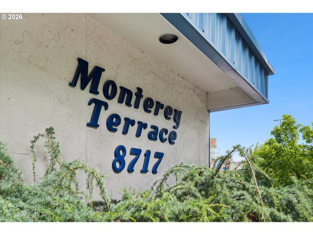 8717 Se MONTEREY Ave 209, Happy Valley, OR 97086