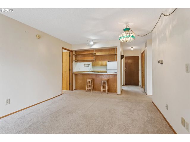 8717 Se MONTEREY Ave 209, Happy Valley, OR 97086