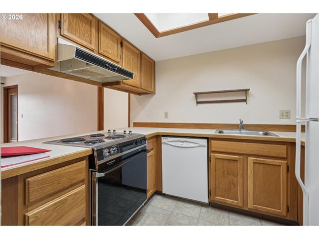 8717 Se MONTEREY Ave 209, Happy Valley, OR 97086
