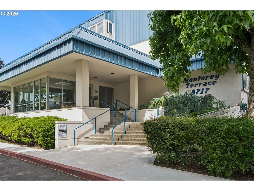 8717 Se MONTEREY Ave 209, Happy Valley, OR 97086