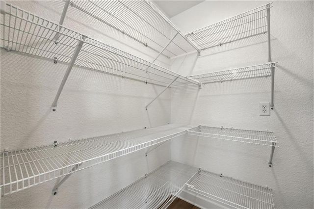 19721 W 195th Place, Spring Hill, KS 66083